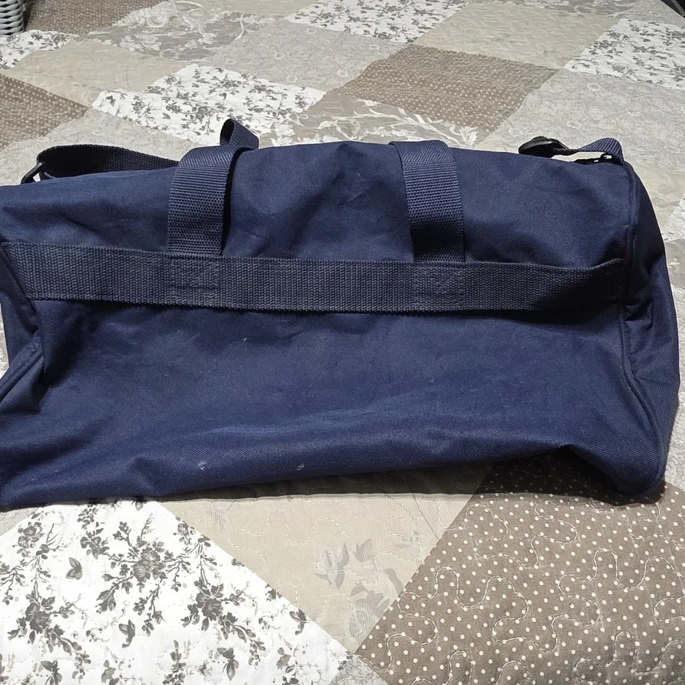 Reebok Gym Bag Navy Blue Polyester Zip Closure Adjustable Carrying Strap